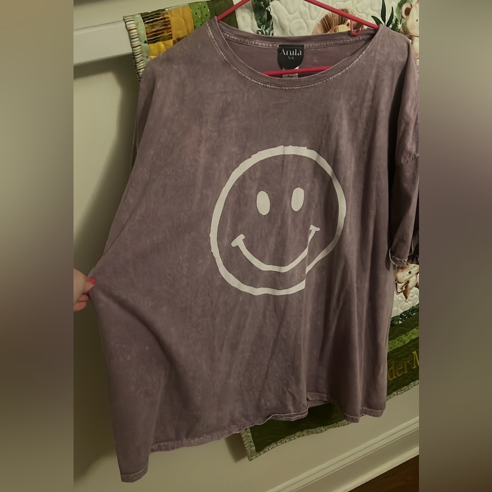 Smiley face oversized Ted